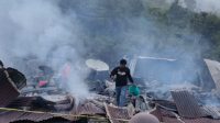 Suasana lokasi kebakaran di pasar Bomomani, Kabupaten Dogiyai saat usai hangus terbakar. (Foto: Dok for papualives.com)